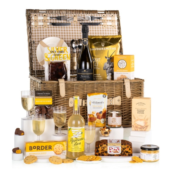 Costumes - The Perfect Picnic Hamper