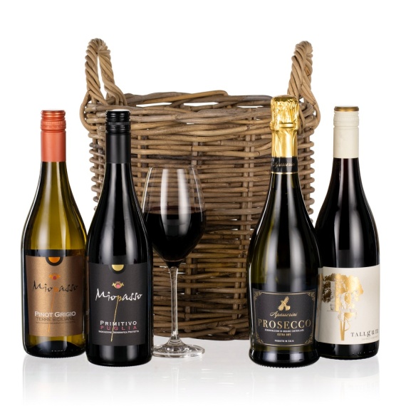 Costumes - Four Wines in Wicker